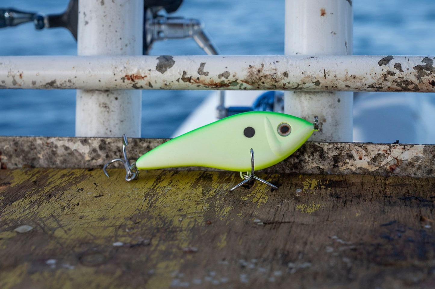 The Wiggle - Sinking Stickbait - Lemon Squeeze (Luminescent!!)
